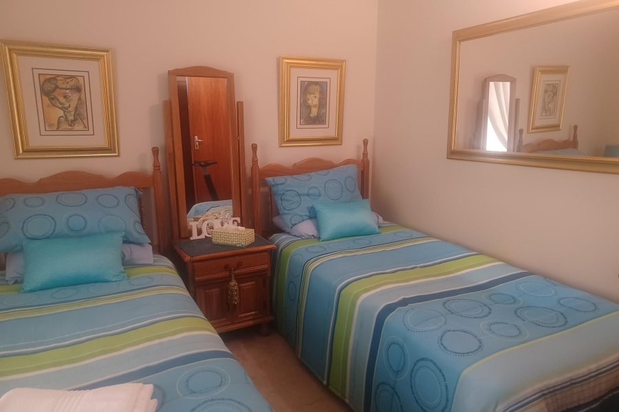 5 Bedroom Property for Sale in St Helena Free State